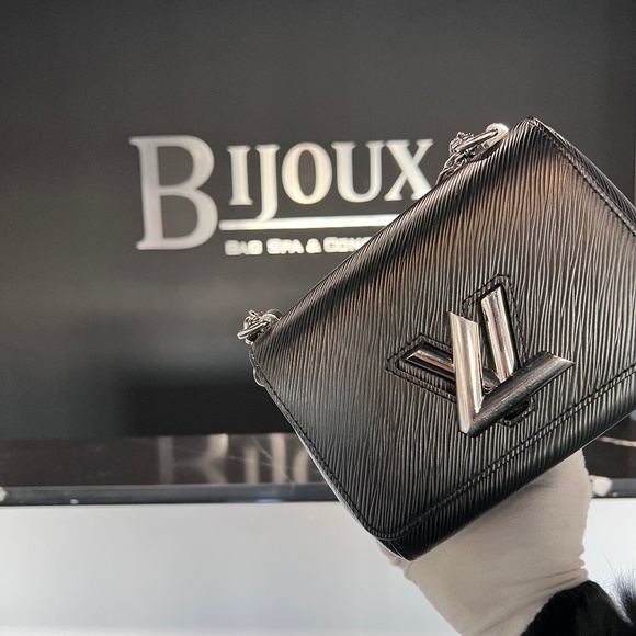 Louis Vuitton Twist PM - Picture 1 of 12